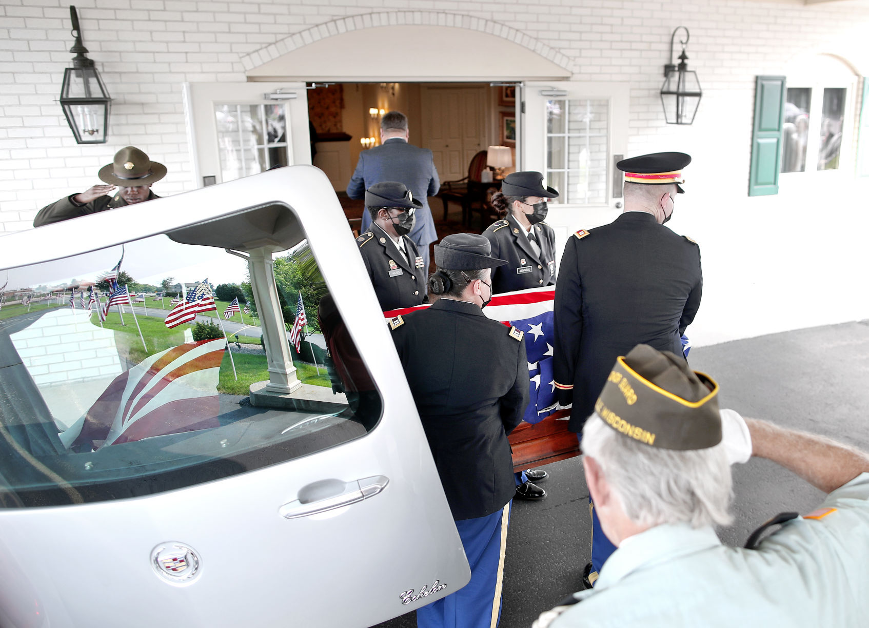 Body of soldier returns to Janesville